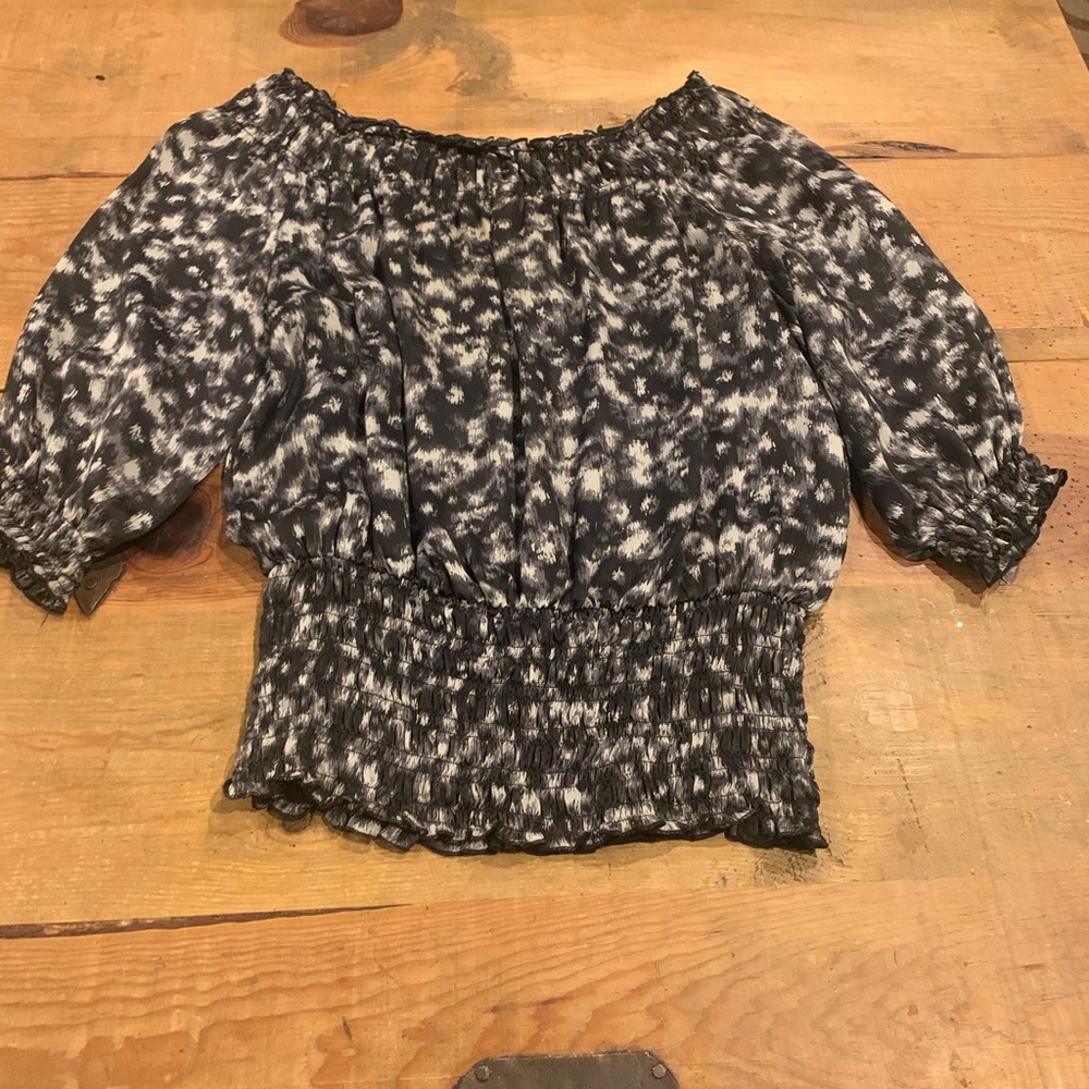 💯 % Silk Black & White Leopard Print Shirt